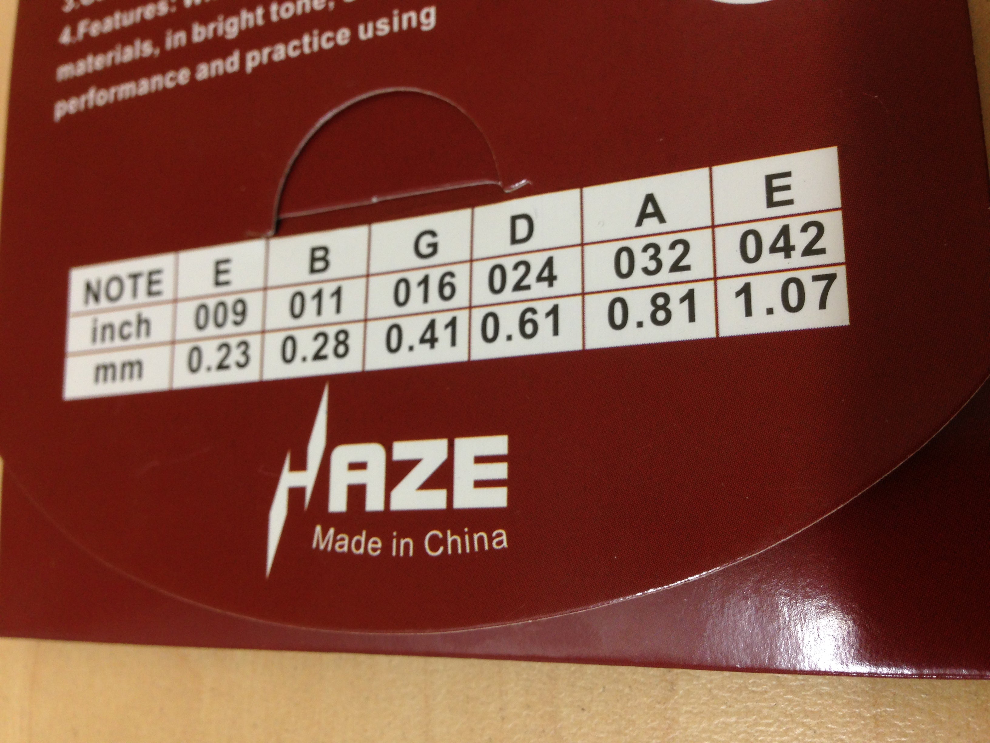 Haze DEG009 Electric Guitar String + 3 Picks