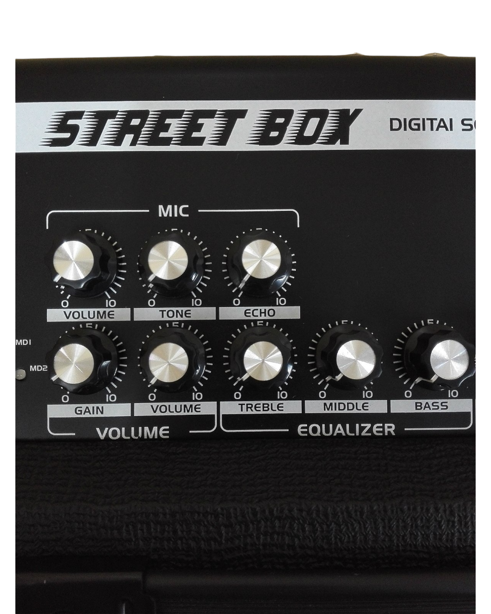 Belcat STREETBOX 15W Rechargeable Guitar Amplifier, Mic, Reverb, Delay, Chorus, Tremolo