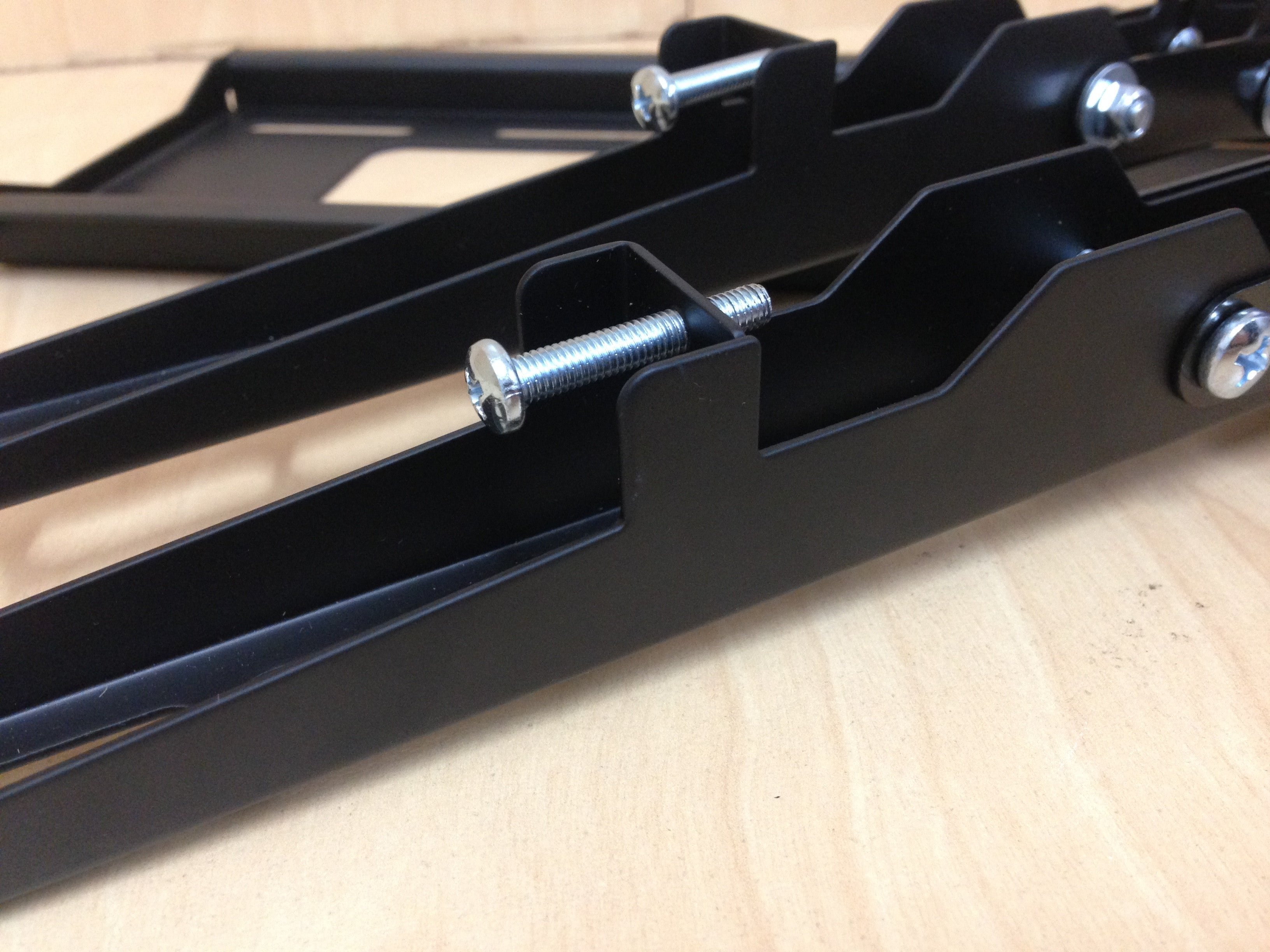 TVS Wall Mounts LP42-44ST Economy Tilting, 32"-55" LED,LCD Flat Panel